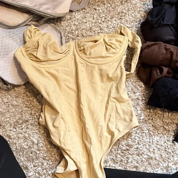 Bathing suit bundle - Picture 5 of 6